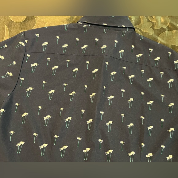 Mizzen+Main Performance Navy Short-Sleeve Button-Up Palm Tree Print Men’s XL - Picture 9 of 10